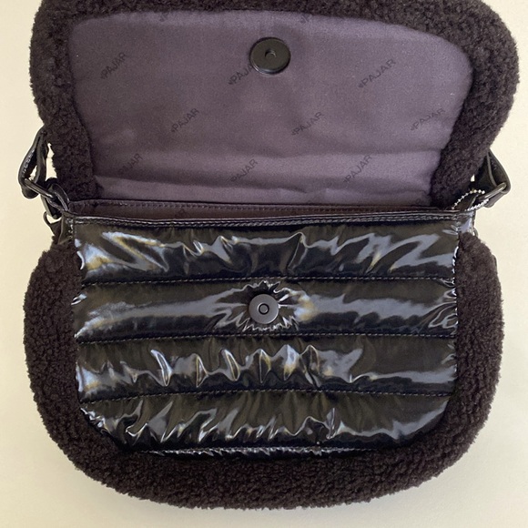 Pajar CANADA Handbag Crossbody Shearling Black New - Picture 7 of 9